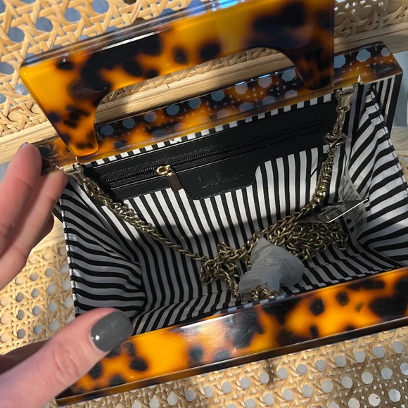 NWT - Lulus Tortoise Acrylic Box Clutch - Picture 8 of 9